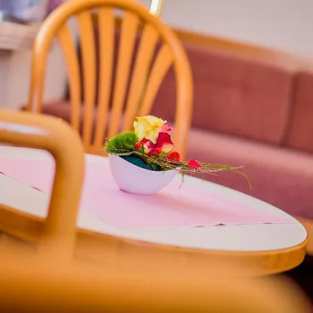 Heilquelle-leukerbad-therme 3*