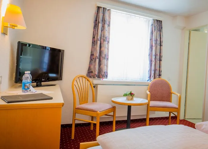 Otel Heilquelle-leukerbad-therme 3*