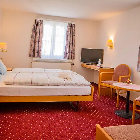 Heilquelle-leukerbad-therme 3*