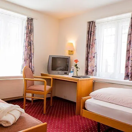 Heilquelle-leukerbad-therme