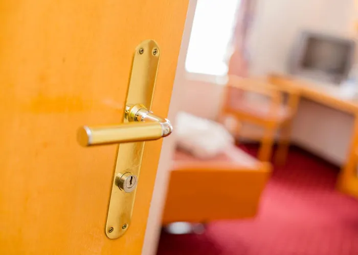 Hotel Heilquelle-leukerbad-therme